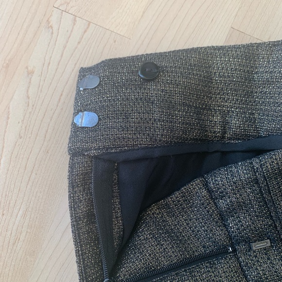 W118 by Walter Baker gold and black shorts - Picture 4 of 8